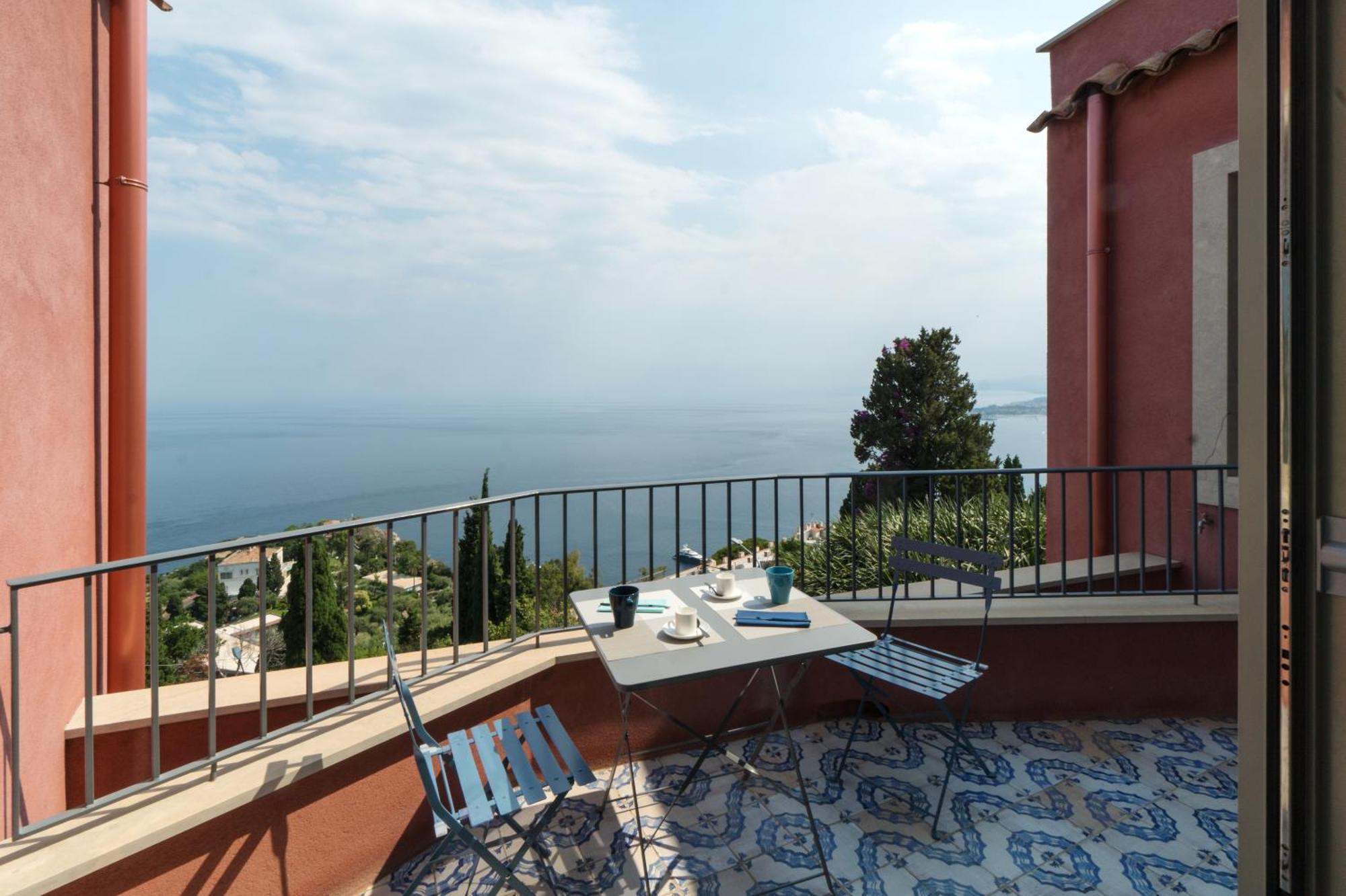 The Charming House Διαμέρισμα Ταορμίνα Εξωτερικό φωτογραφία